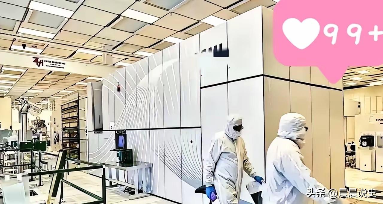 光刻机巨头阿斯麦突发大动荡！工程师集体罢工，盈利百亿却裁员太冷血
 
光刻机巨头