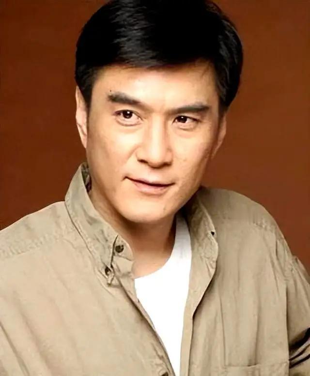 当年拍《水浒传》时，张绍林问李强:“你来演林冲怎么样？”李强不假思索:“不，我要
