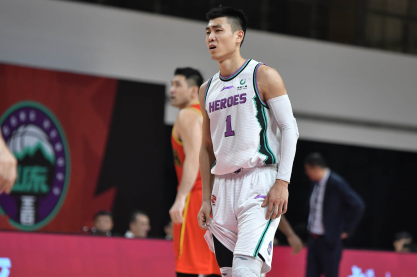 高诗岩:山东国内球员都该反思自己，精气神找回来才能谈战术12月22日讯今日CBA