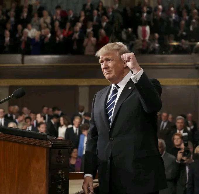 众议院议长约翰逊邀请特朗普于 3 月 4 日向国会发表讲话

他邀请特朗普于 3