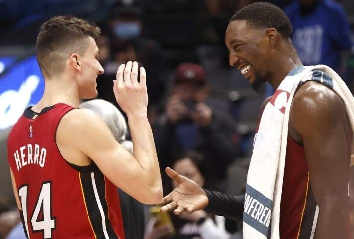 NBA 突发！阿德巴约动手拳击希罗，不满希罗此前言论！据shams爆料，北京时间