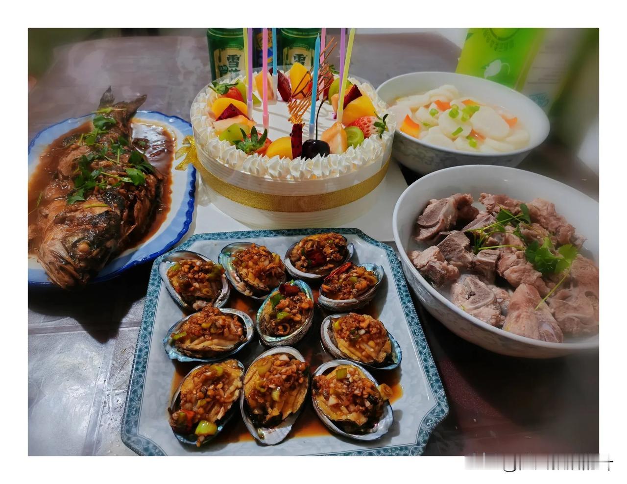 简简单单的生日餐，对我说句生日快乐吧！！！分享晩餐菜