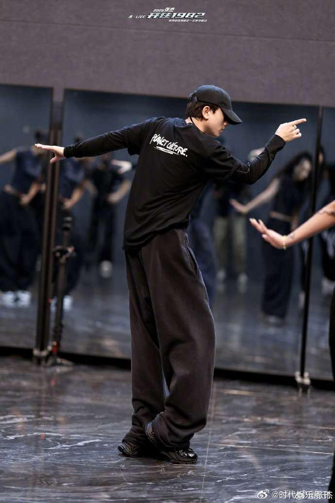 张杰鸟巢今晚开唱终于等到！华语 LIVE 王归巢，今晚鸟巢必燃炸? 