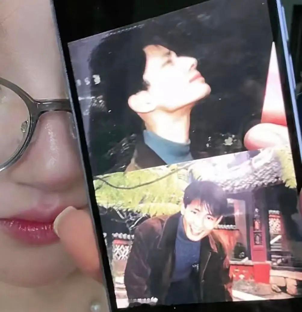 赵露思直播晒出爸爸帅照 力证自己没有整容怎么评？赵露思爸爸前年确诊癌症 ​​​