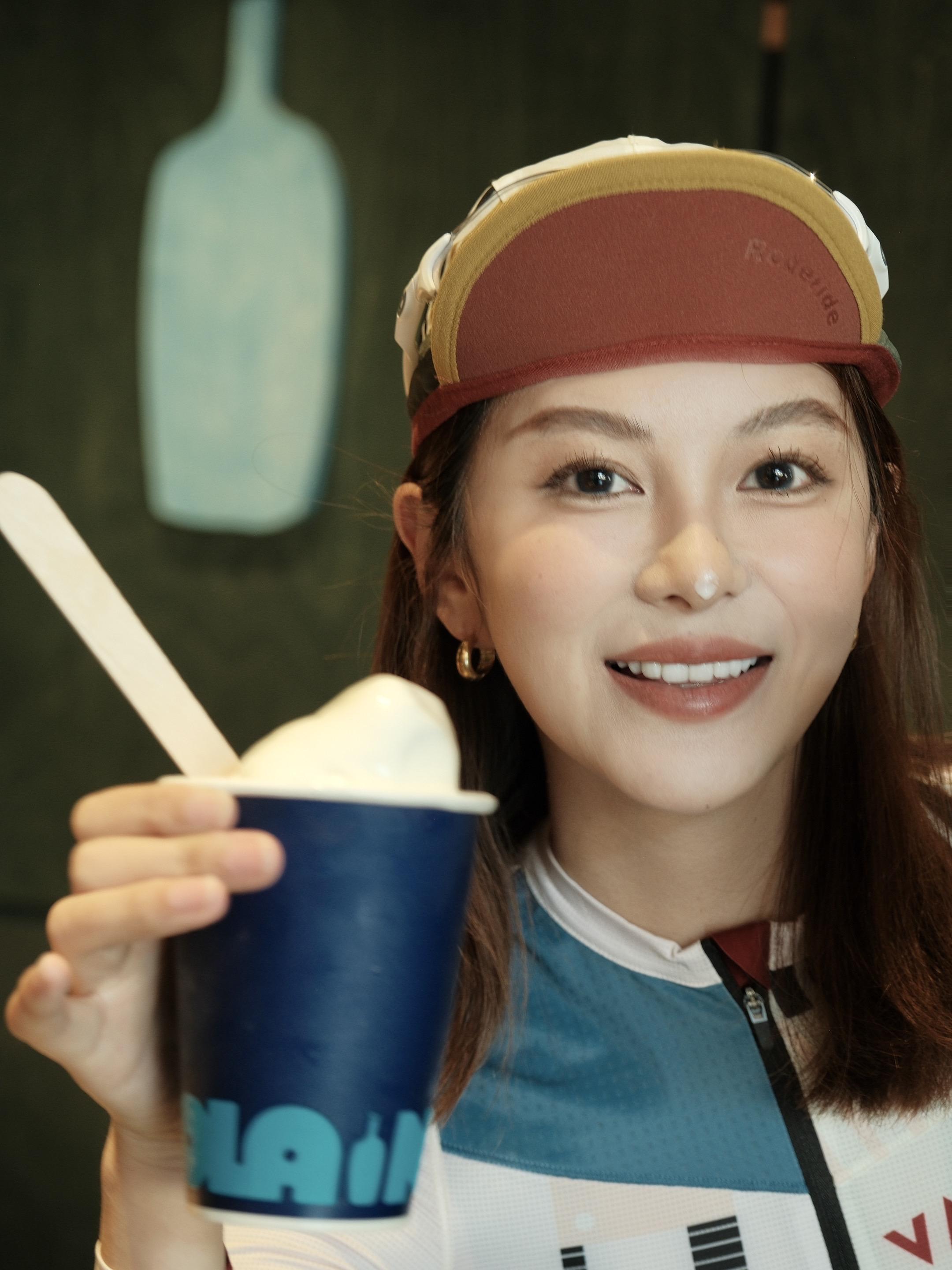 一起喝杯NOLA雪融冰咖啡吗🧊。冰淇淋好美味😋🍦