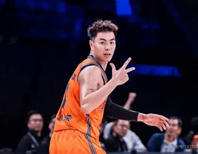 CBA揭幕战102:68！张镇麟+28全场第一，但别急着封神