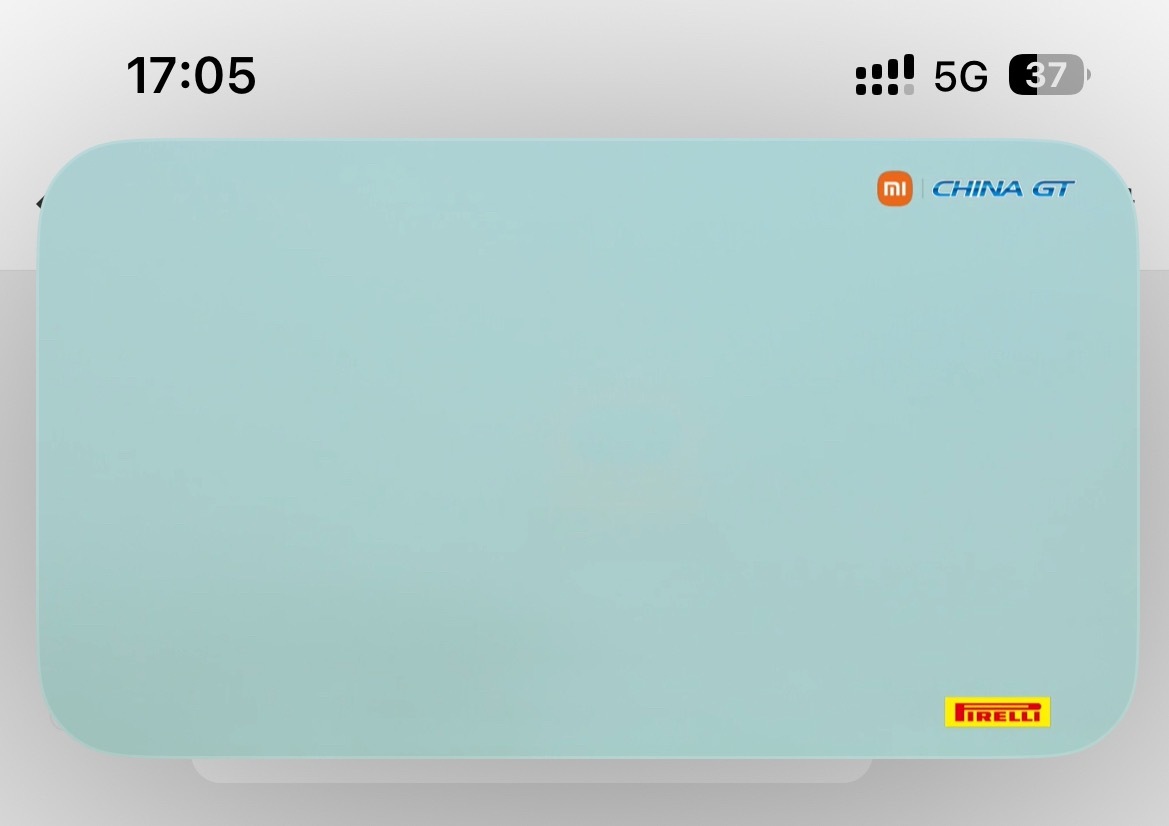 珠海这么大的雨还能继续比赛吗？ 连路面都看不清了 