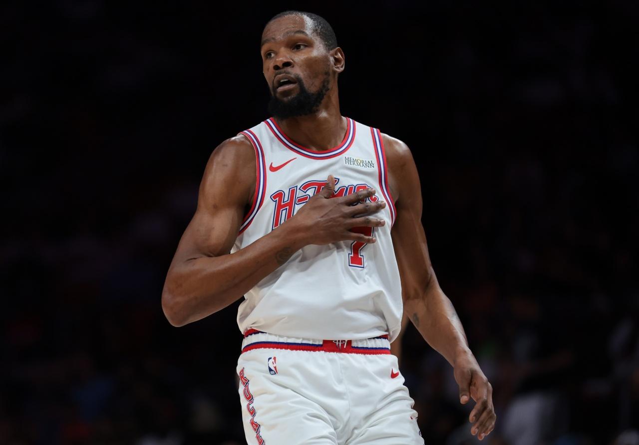 复仇！
残阵勇士115-113力克火箭，西部第三易主！

北京时间3月6日，NB