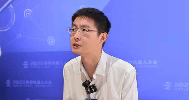 王兴兴：人形机器人的 ChatGPT 时刻有望1-2年到来