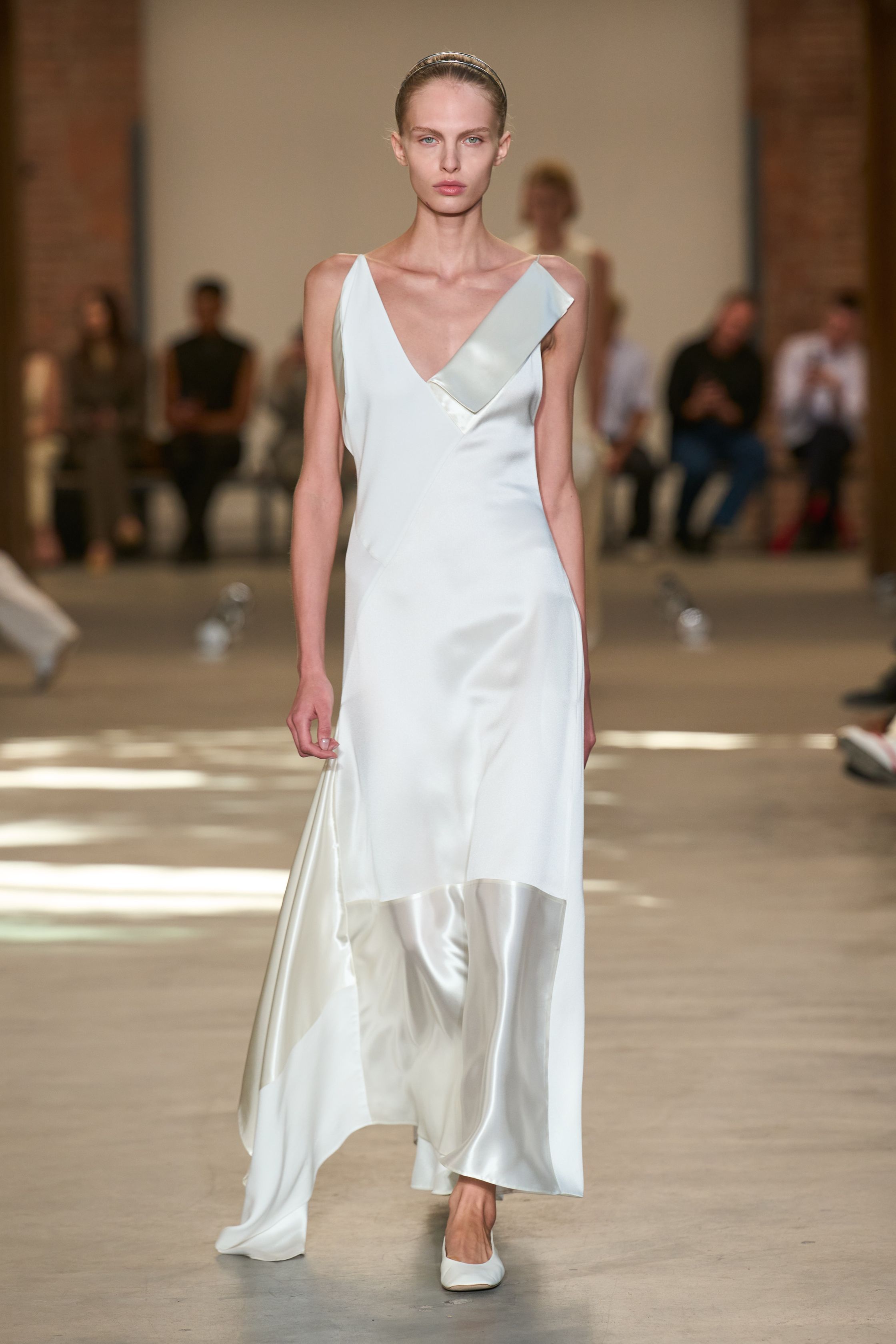 CALVIN KLEIN COLLECTION SS27，CK成衣线蛮美的呀，但