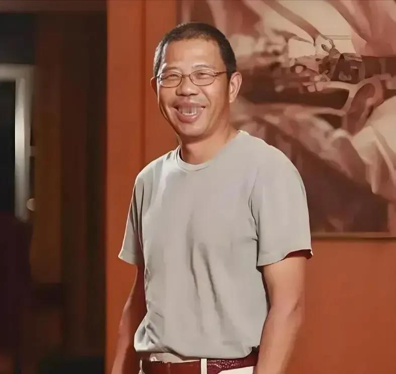 看了宗庆后的遗产风波，再回头看农夫山泉的钟老板，是不是网友欠他一个道歉？
以前多