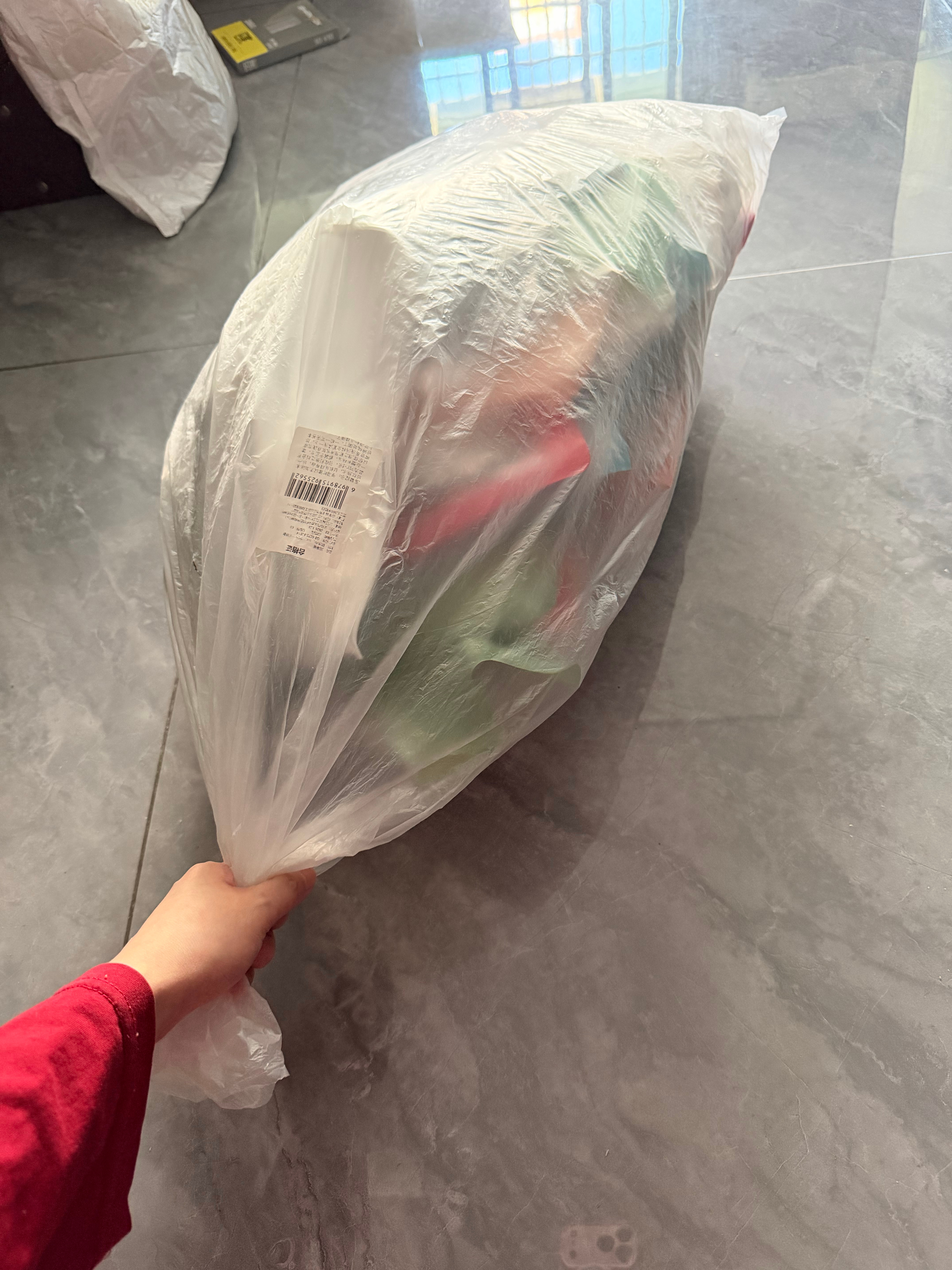 人的思想全败给了脑回路清奇这件事儿上，……好啦，现在问题来了怎么销出去……———