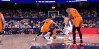 我看完3月23日广东队对阵上海队的比赛之后，真心不理解焦泊乔这一球为啥会被封盖，