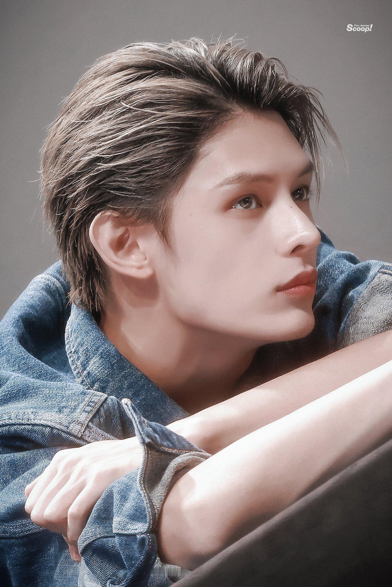 赵雨凡JAMES 🦅赵雨凡 在你心里住着一个金光灿灿的你，那个人爱你，想要你赢