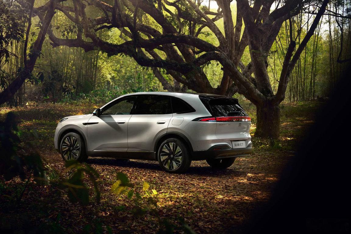 别克至境E7上市！置换权益价15.49-19.49万如果你是通用三品牌旗下的置换