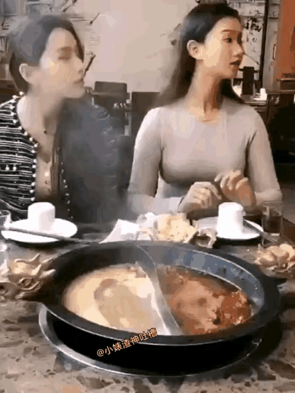 这俩随便挑一个都成，关键是会过日子。[捂脸][捂脸][捂脸]