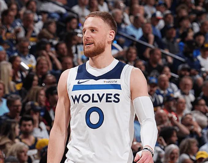 真的好用，尼克斯后悔死了。关键三分、关键两分、关键助攻、关键防守、个个球处理的恰