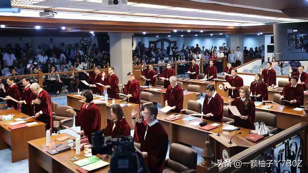 菲律宾副总统莎拉的弹劾案又出现新变化，参议院放宽庭审证人相关规定，允许控辩双方临
