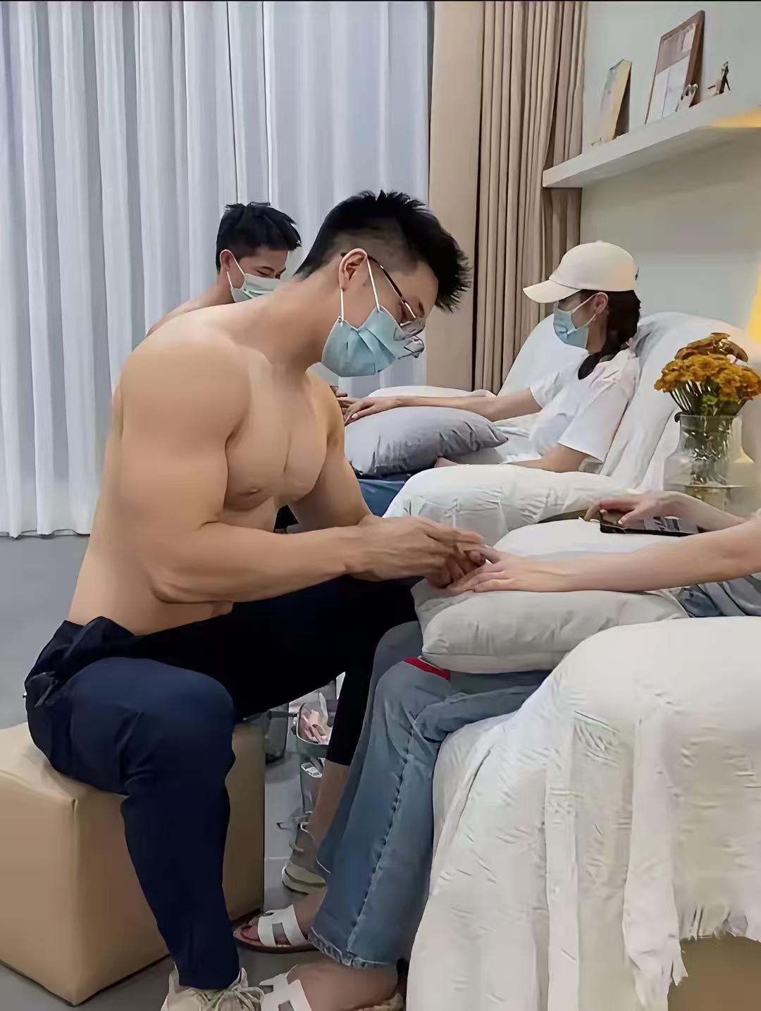 说是工作不分贵贱，可这工作不穿工作服。七尺男儿应有更具挑战性工作，此工作难以发挥