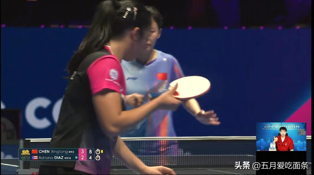 周雨说，现在迪亚兹的发球有点像莫雷加德，用自己的手感给对方制造困难。
迪亚兹平时