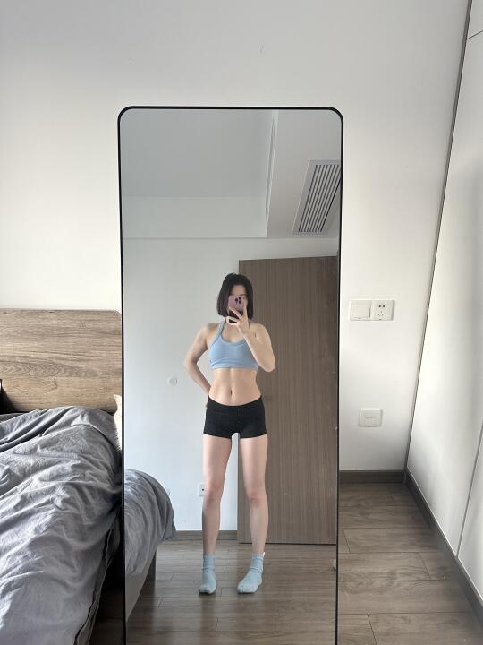 老婆！我好像真的练出来了！