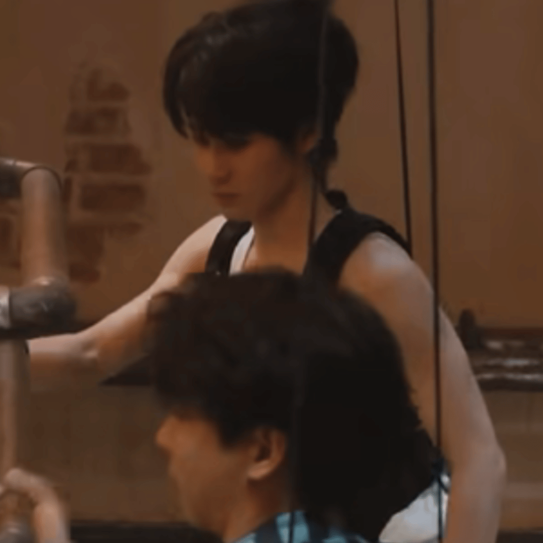 嗯！！！！！！张真源密室大逃脱