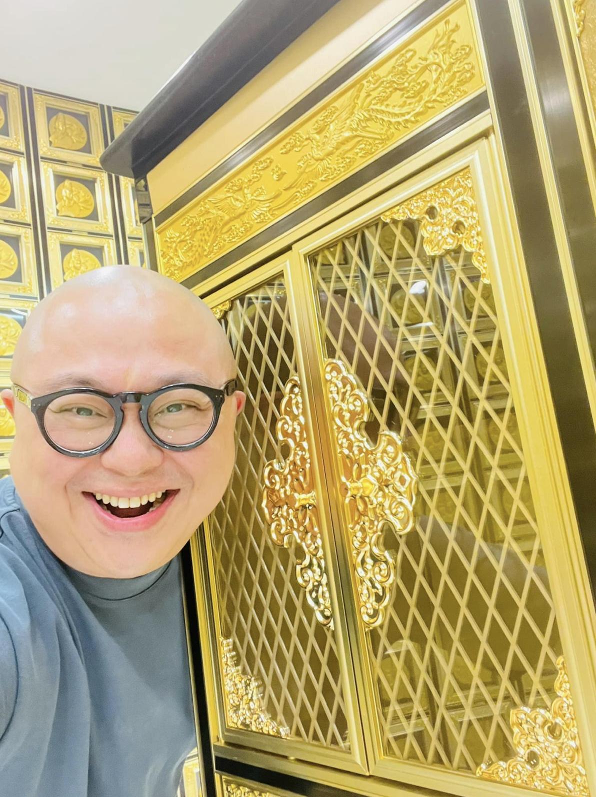 林盛斌自曝已买骨灰龛位，外观金碧辉煌很耀眼，称为家人未雨绸缪
44岁的香港艺人林