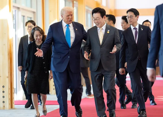 【李在明再三请求下，特朗普终于批准，为中朝量身准备“核武器”】特朗普对韩国的访问