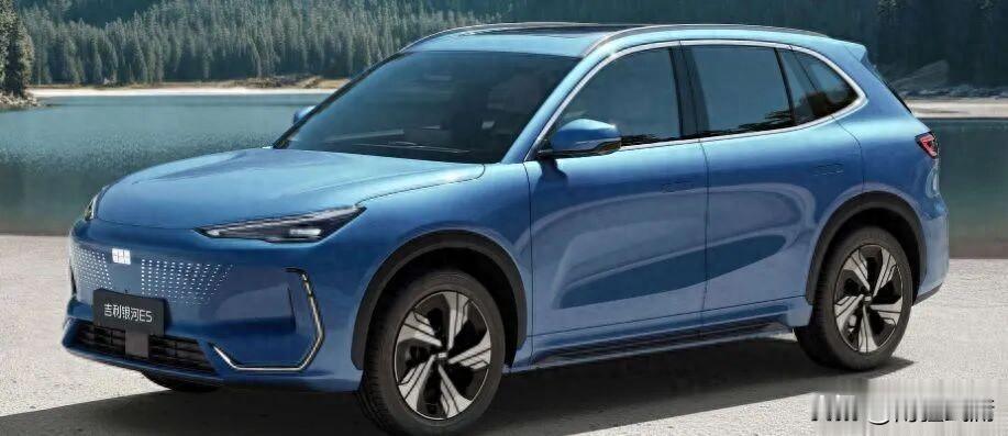 有人说他撞脸，我说吉利本就香。
9万多拿下610公里续航！吉利银河E5进店，这波