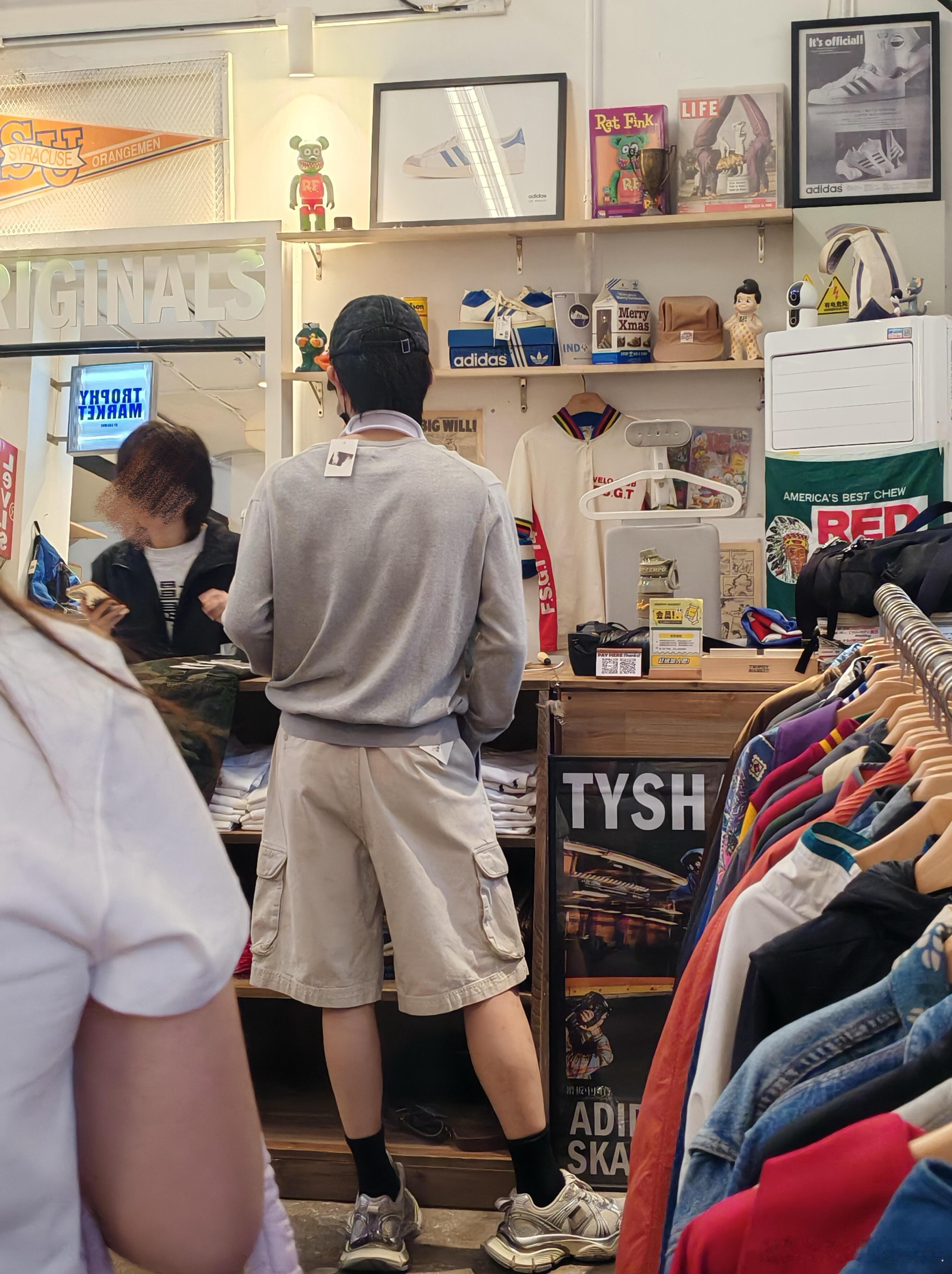 好幸运啊网友偶遇苏新皓逛街798偶遇苏新皓逛街