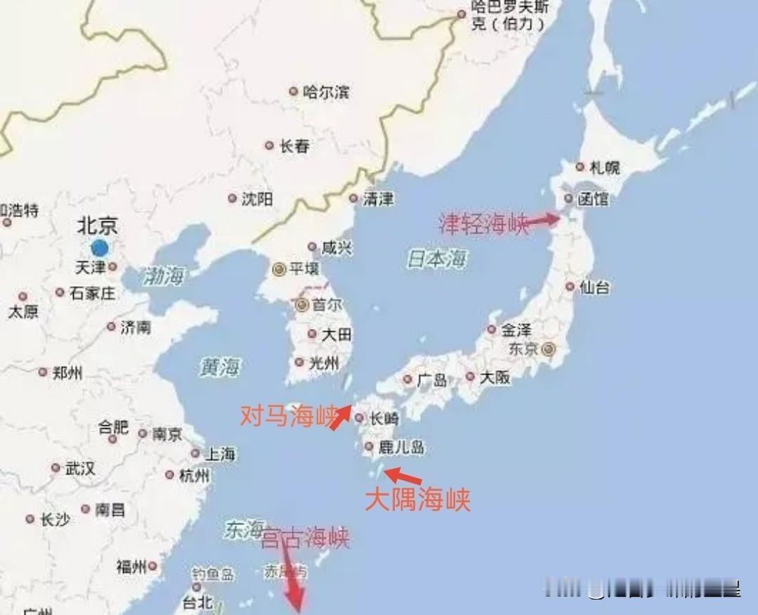 中国万吨大驱畅通无阻穿越日本海峡，日方为何只能“目送”？这一切，竟源于日本几十年