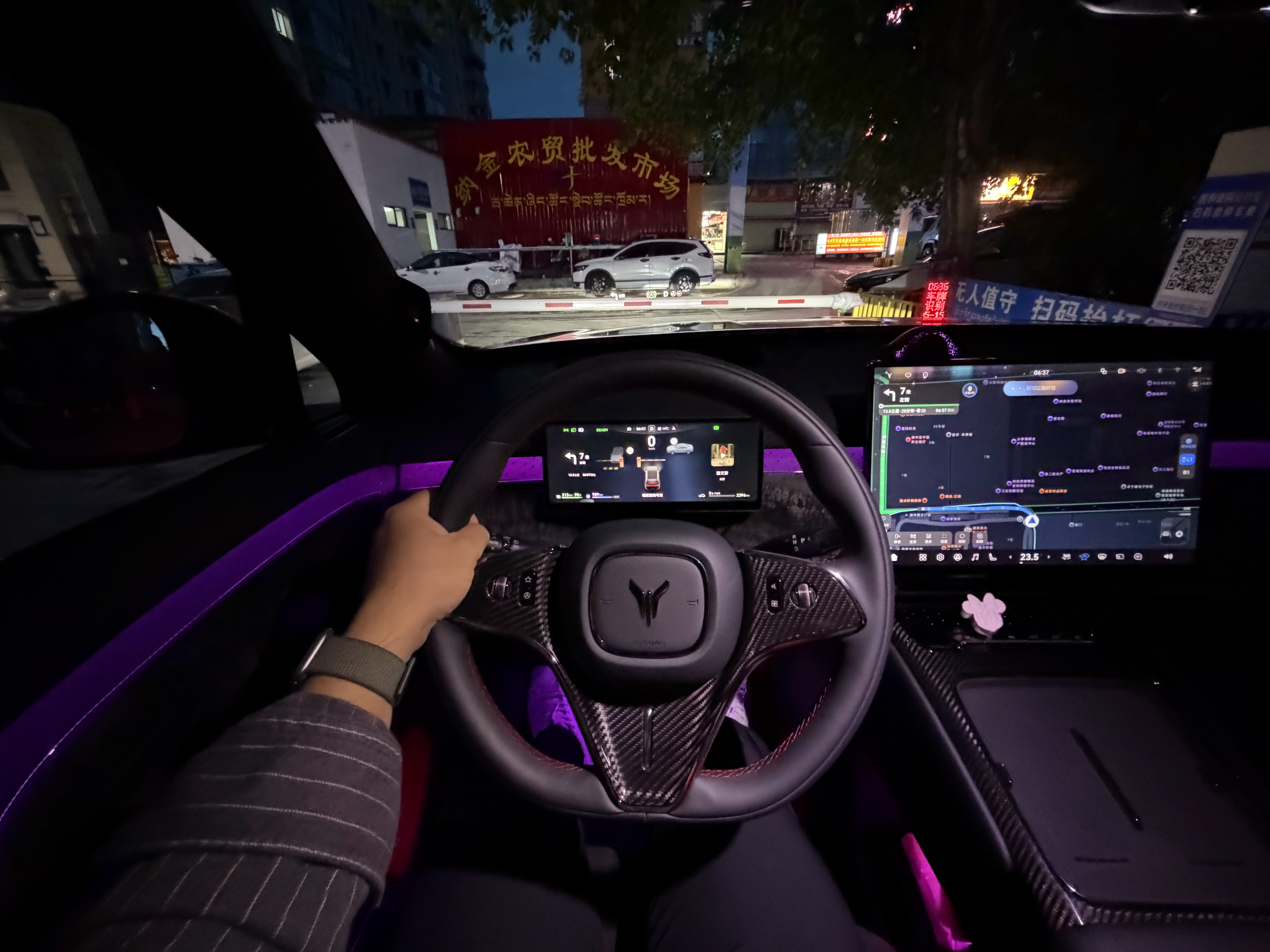 早啊，今天要跑10个小时 拉萨·拉萨城关万达广场
