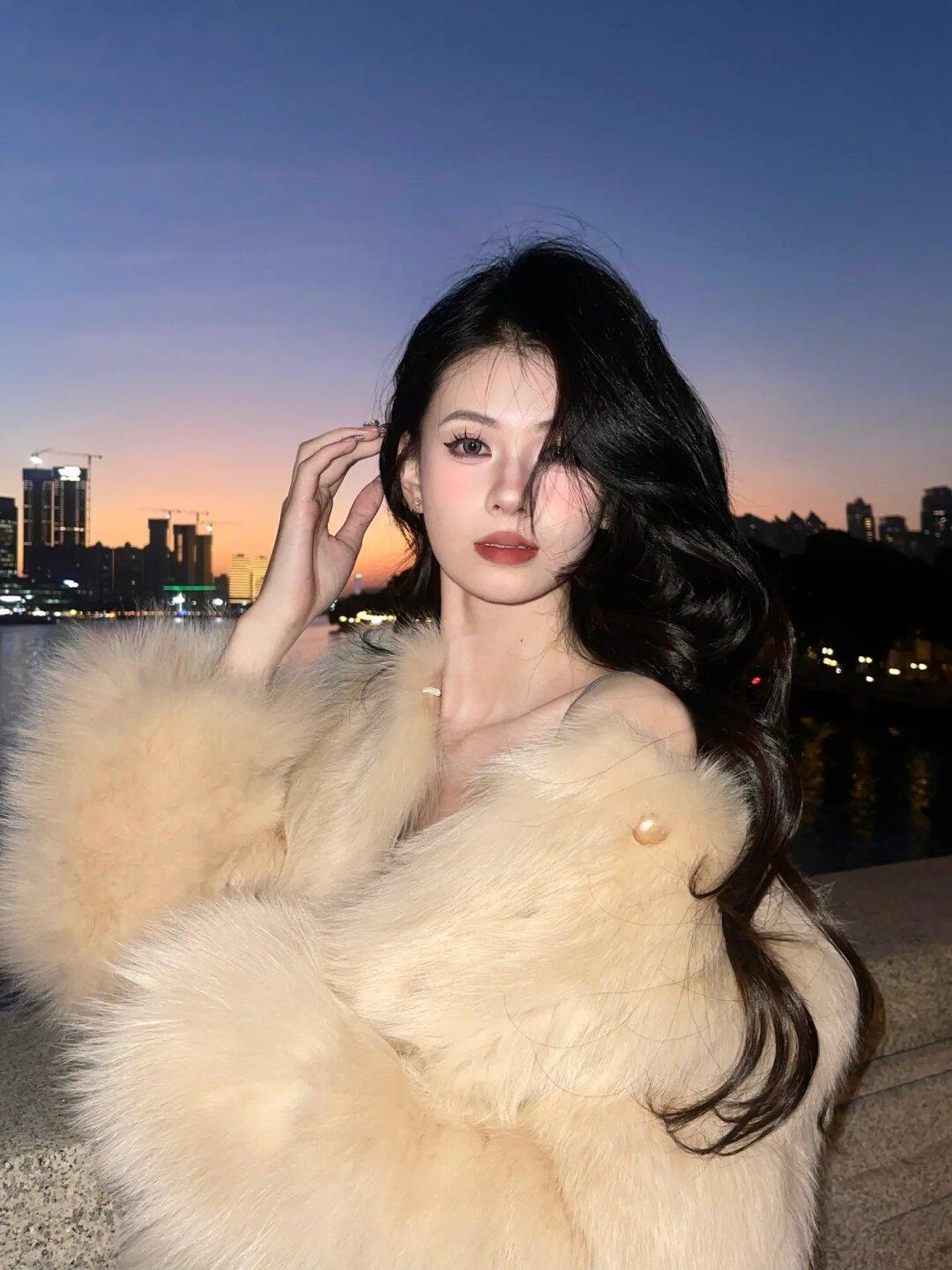 绝美的晚霞和我.