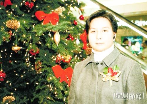 赌王二房女儿何超蕸走了，
60岁，没结婚，没孩子。
何家那几百亿的资产，她应该只