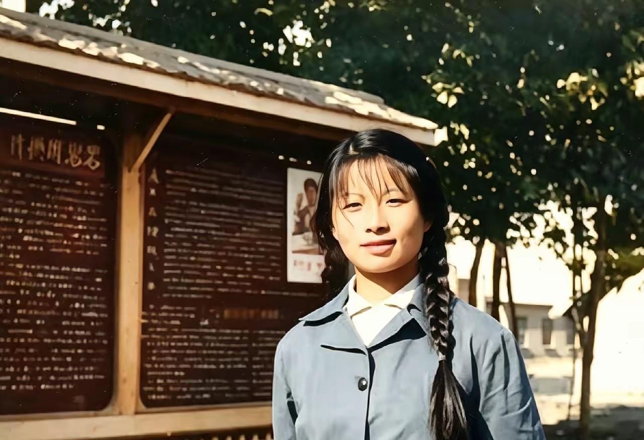 1977年买了两碗面，他和女乞丐相守十年
1977 年，北京知青谢炳义买了两碗面