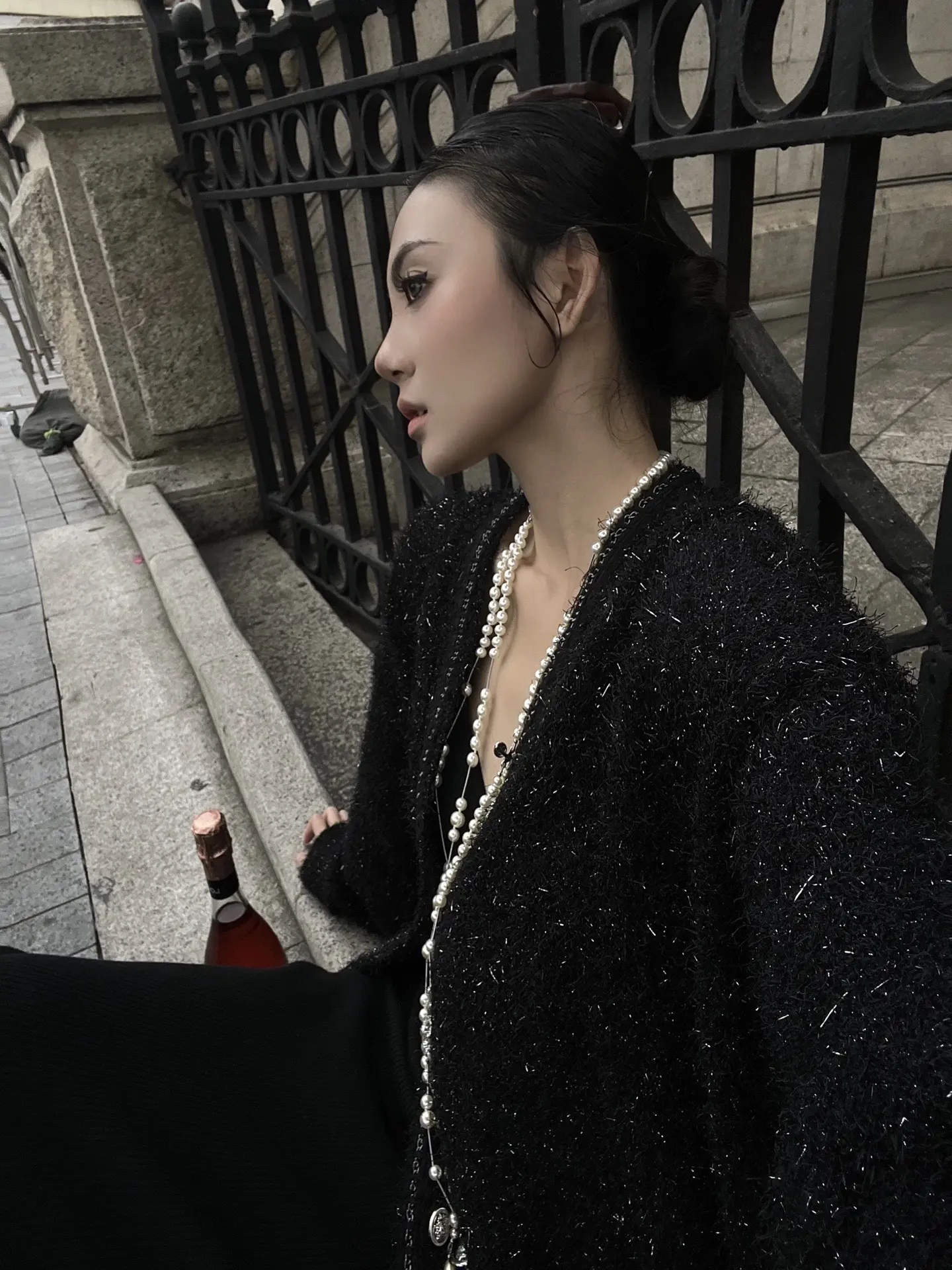 世界在下沉 我们在狂欢。