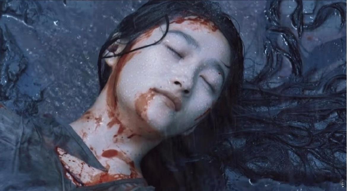 王俊凯积水卧蚕挡水这个不就是眼睛挡住了吗我还以为是关晓彤那种积水没必要那么大惊小