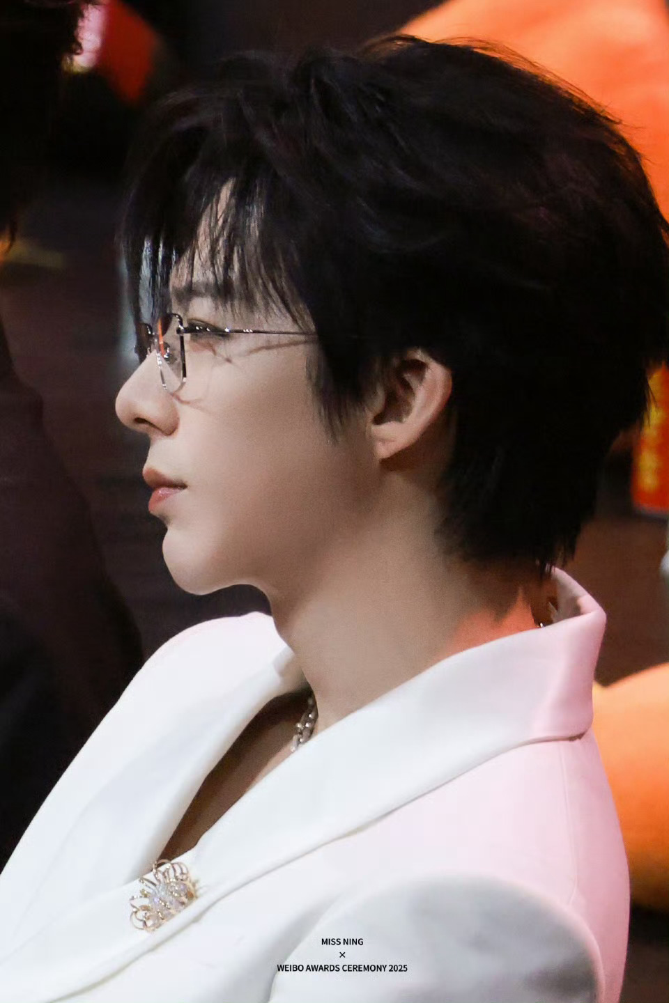 摩登兄弟刘宇宁  白得很近。人，卻很遠——卻讓人一步一步靠過去。 🖤刘宇宁