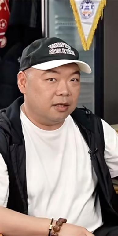 郎鹤炎、杨九郎对话国安现役球员，德云社朋友圈是真神奇！德云社郎鹤炎发布了《郎郎上