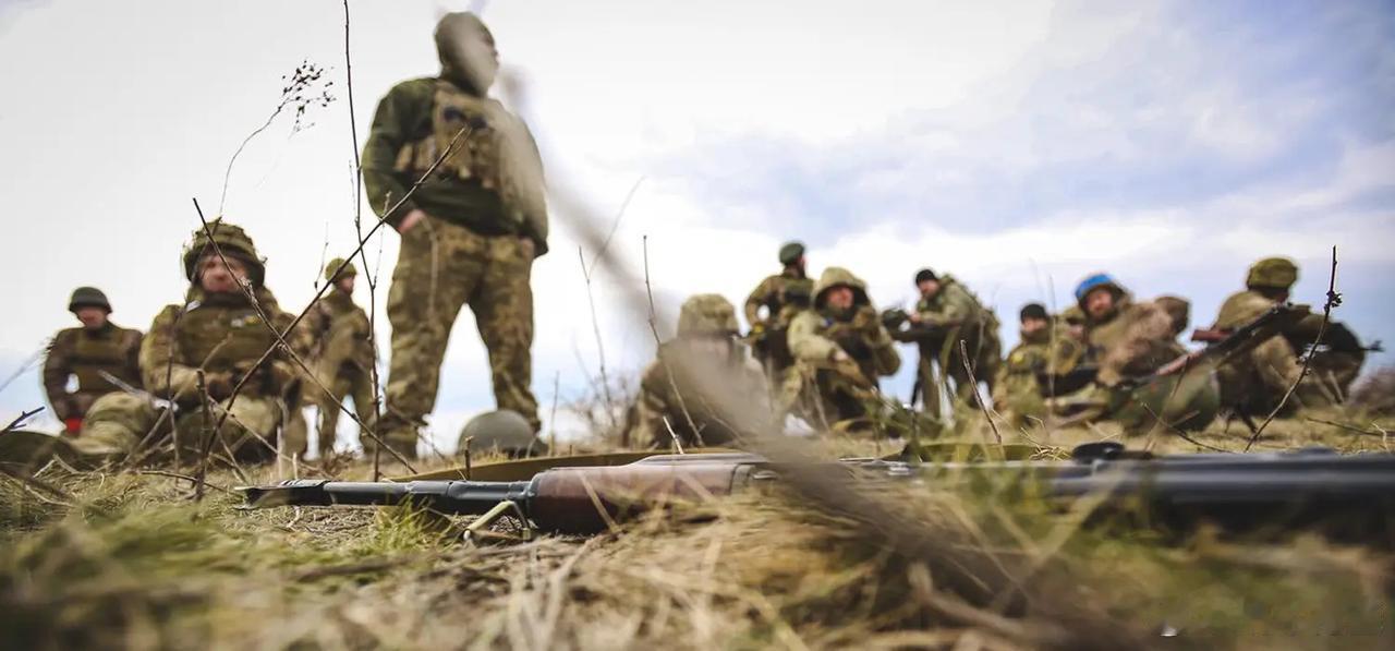 乌克兰16X旅的组建计划正式失败，第160机械化旅开始用于填补其他部队的空缺
截