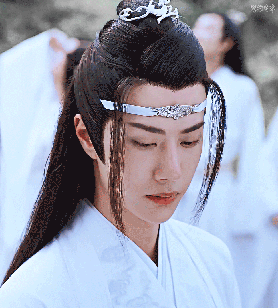 王一博蓝忘机实力派青年演员王一博    wyb向全世界安利王一博    在这万千