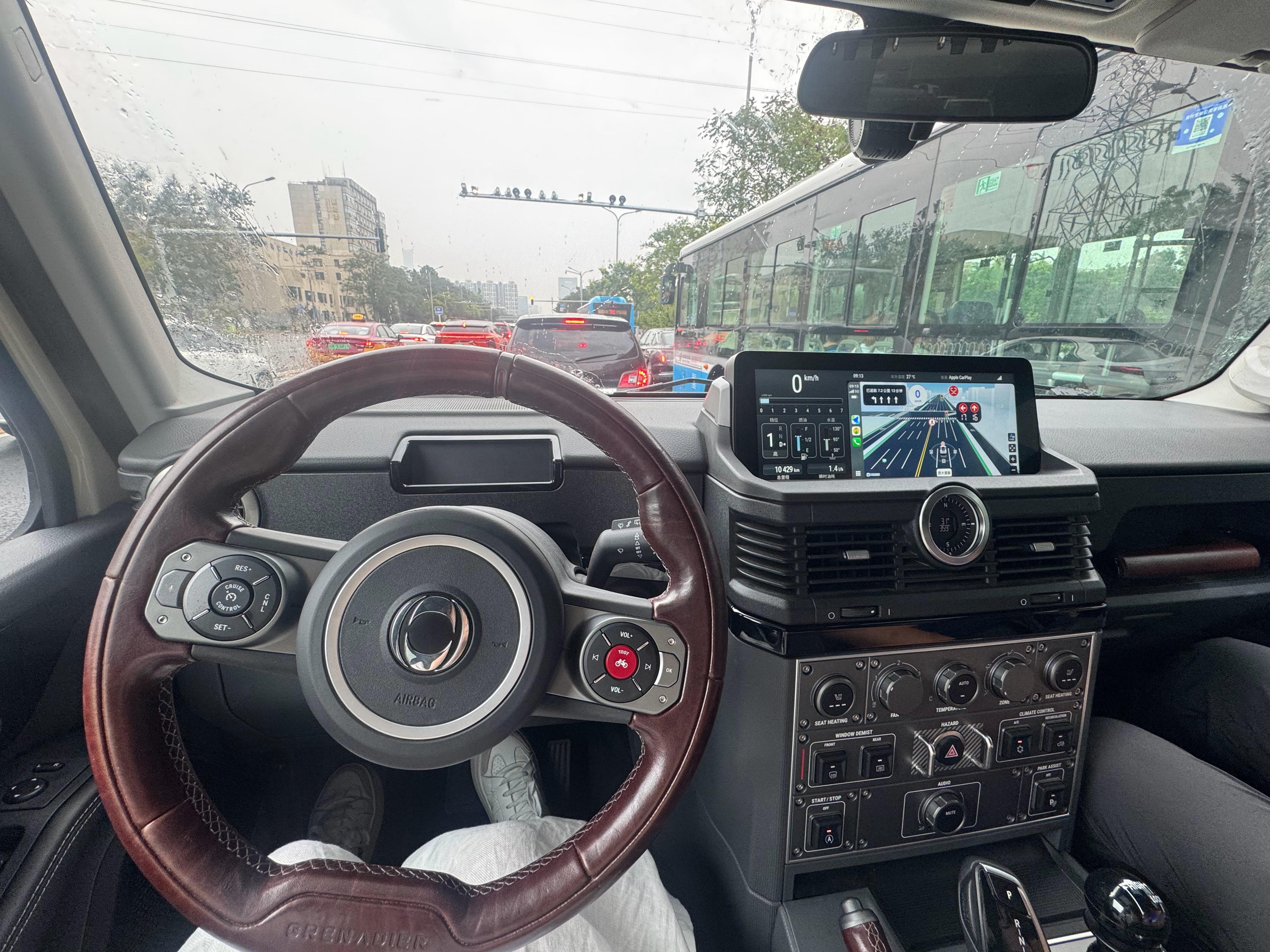 又是buff叠满的一天，四九限行的周五早高峰，下雨☔️我与汽车的日常生活手记[超