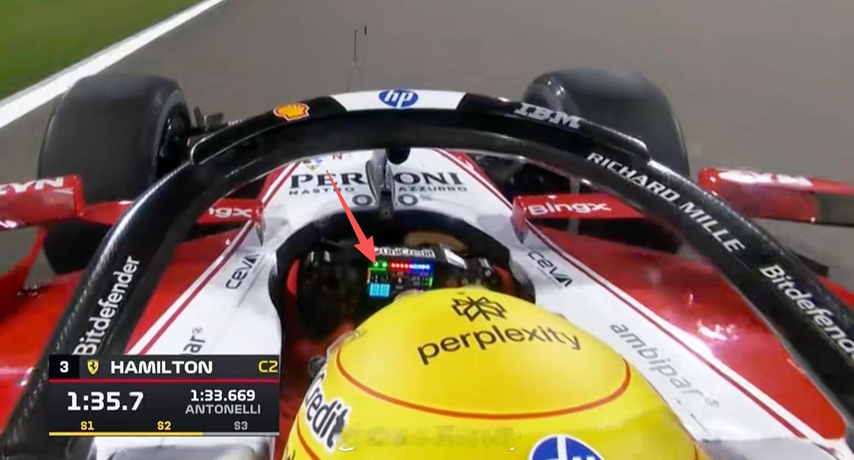 一个冷知识今年F1赛车的电能增大 电池加大那电池寿命呢？今年全年是三套配额一年2