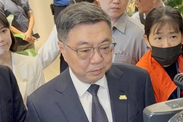 毒油流向360家业者　蒋万安开轰中央慢半拍　卓荣泰喊「查到就下架」


梅花新闻