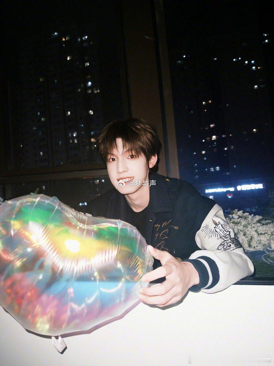 张泽禹清唱十二月的奇迹张泽禹十二月期待的奇迹 声音的“浪漫实体化”！张泽禹清唱《