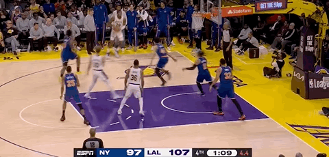 东契奇三分，杀死比赛了！ 尼克斯vs湖人