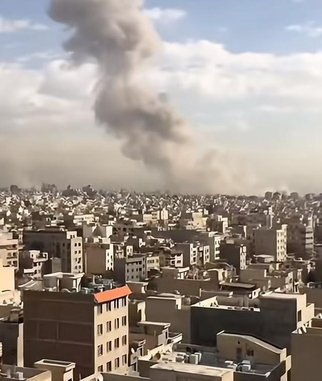 整整熬过了一个月的战火僵局，德黑兰终于透出底牌。日前穆杰塔巴向外界表明态度。出人