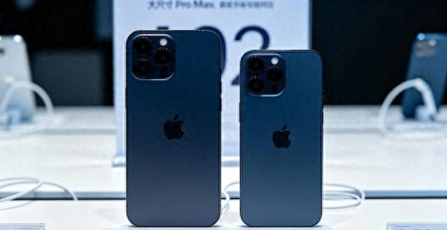 iPhone18 Pro首发遇冷，黄牛直接拒收，新机刚开售就迎来破发