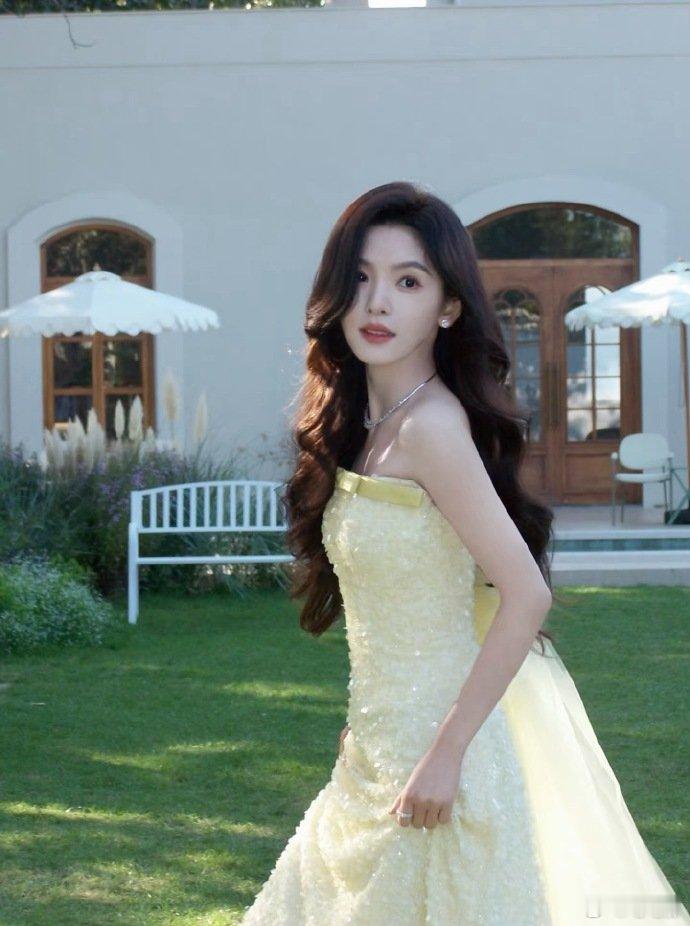 章若楠回应护照丢了章若楠已拿到护照谁还没犯过丢东西的迷糊啊！章若楠丢护照这事，狠