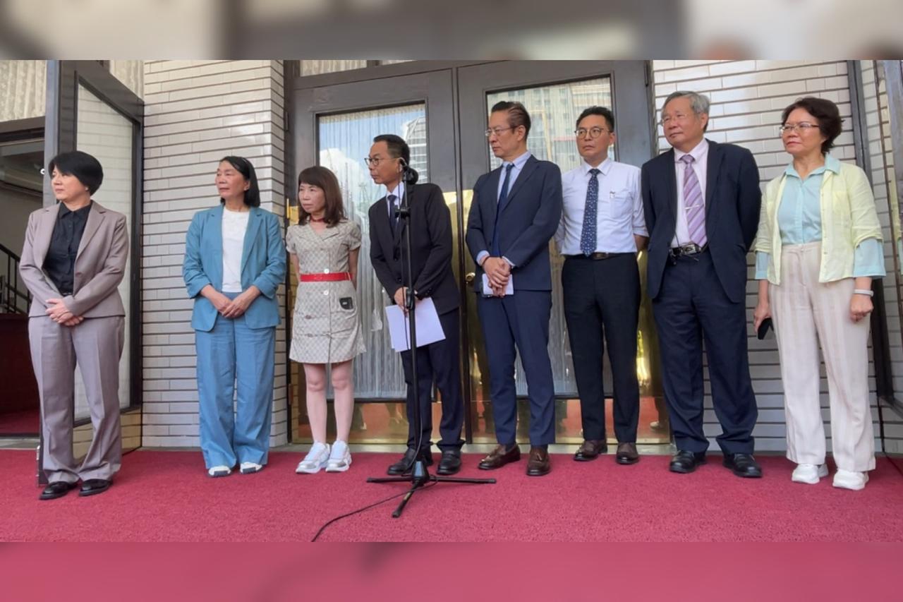 「鞭刑公投案」52比49迳付二读　民众党集体放弃投票

梅花新闻网 洪子苓/台北